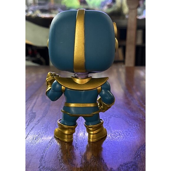 Funko POP! FIRST APPEARANCE THANOS #509 Bobblehead - Picture 2 of 2